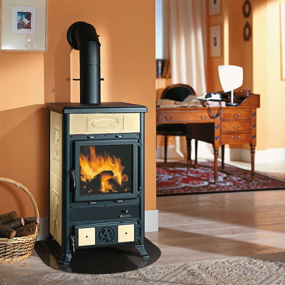 Italiaanse houtkachel La Nordica Rossella R1 beige, 9kW |  |  |